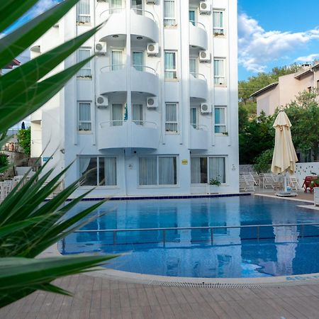 Otel Yeni Çeşme Exterior foto