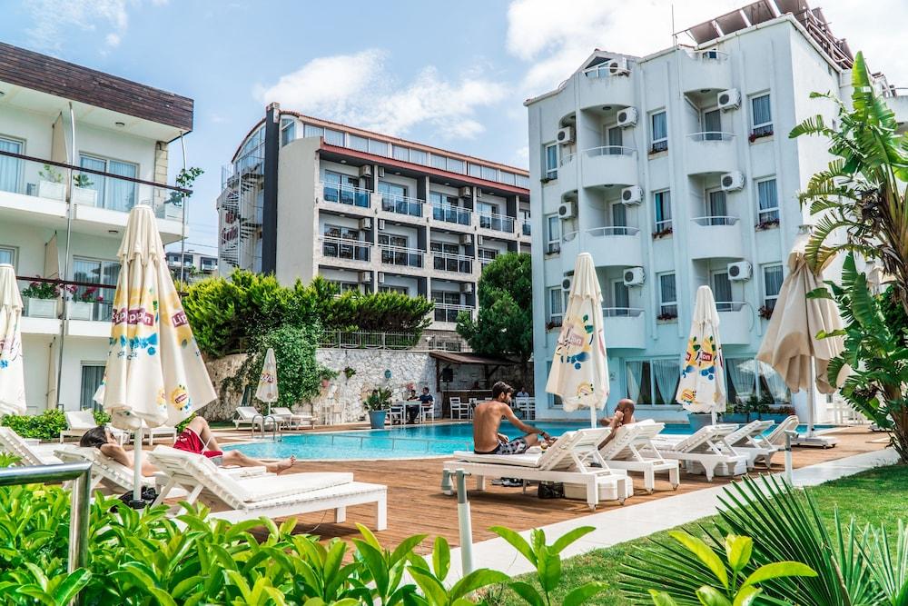 Otel Yeni Çeşme Exterior foto
