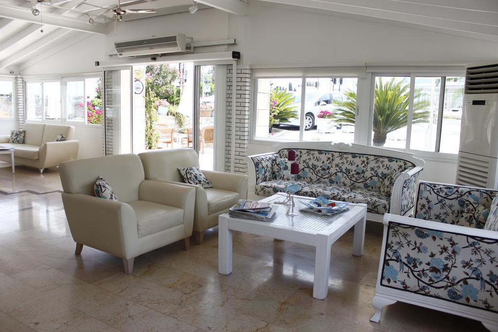 Otel Yeni Çeşme Exterior foto