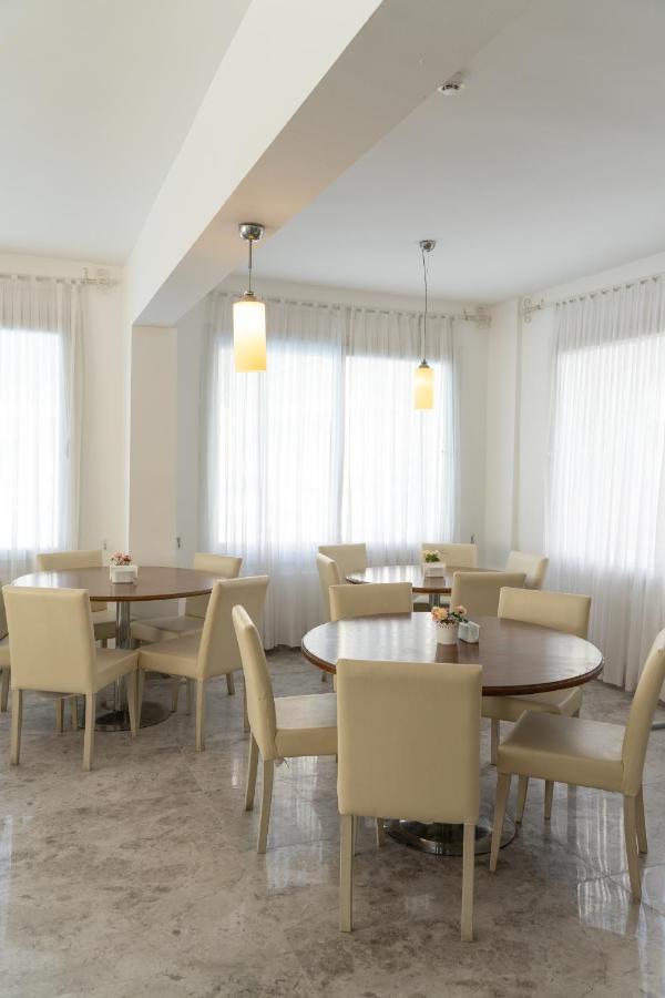 Otel Yeni Çeşme Exterior foto